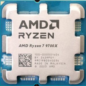 amd r79700xt 01.jpg